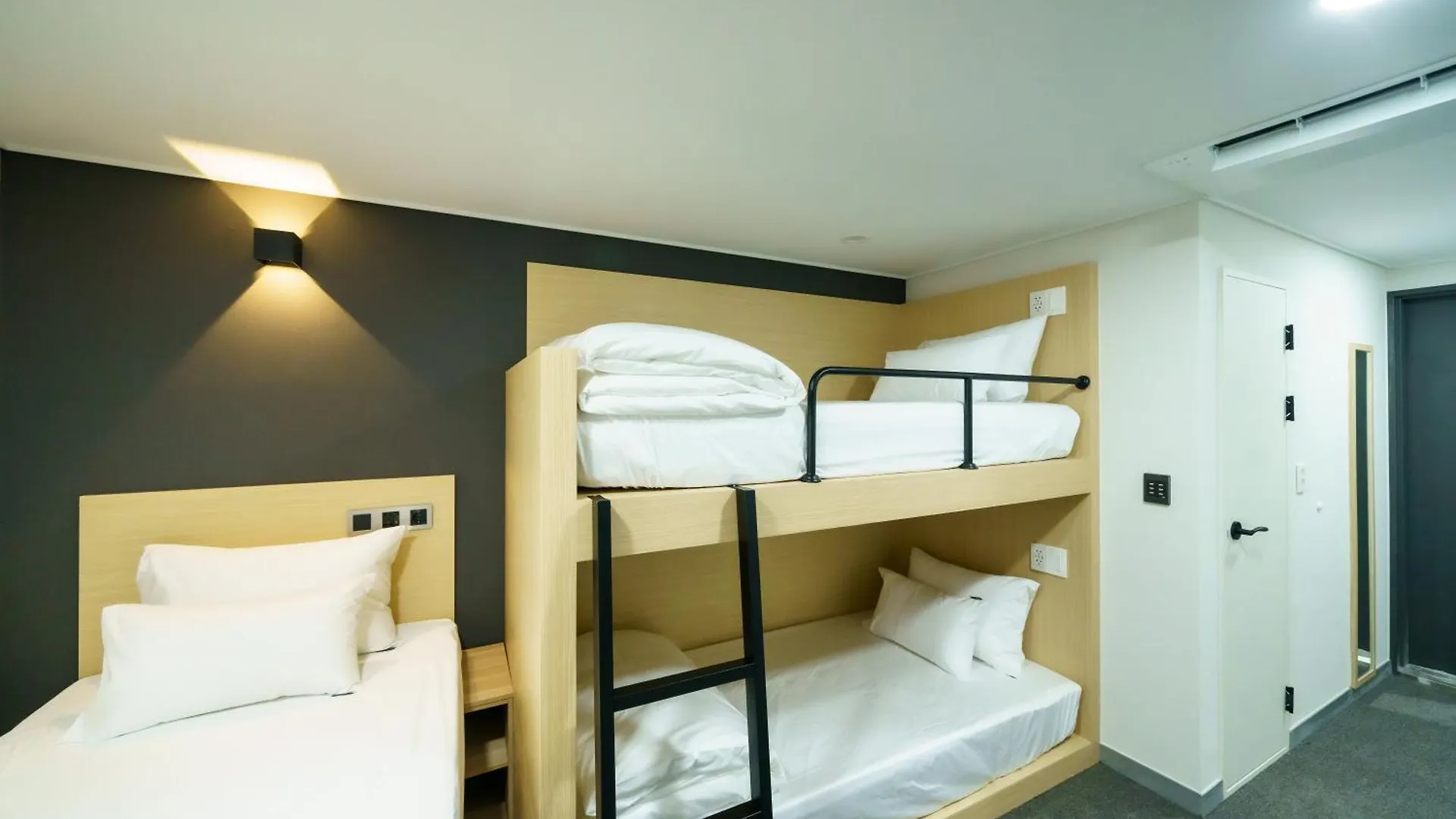 Guest house The Stay Hue Myeongdong Seoul