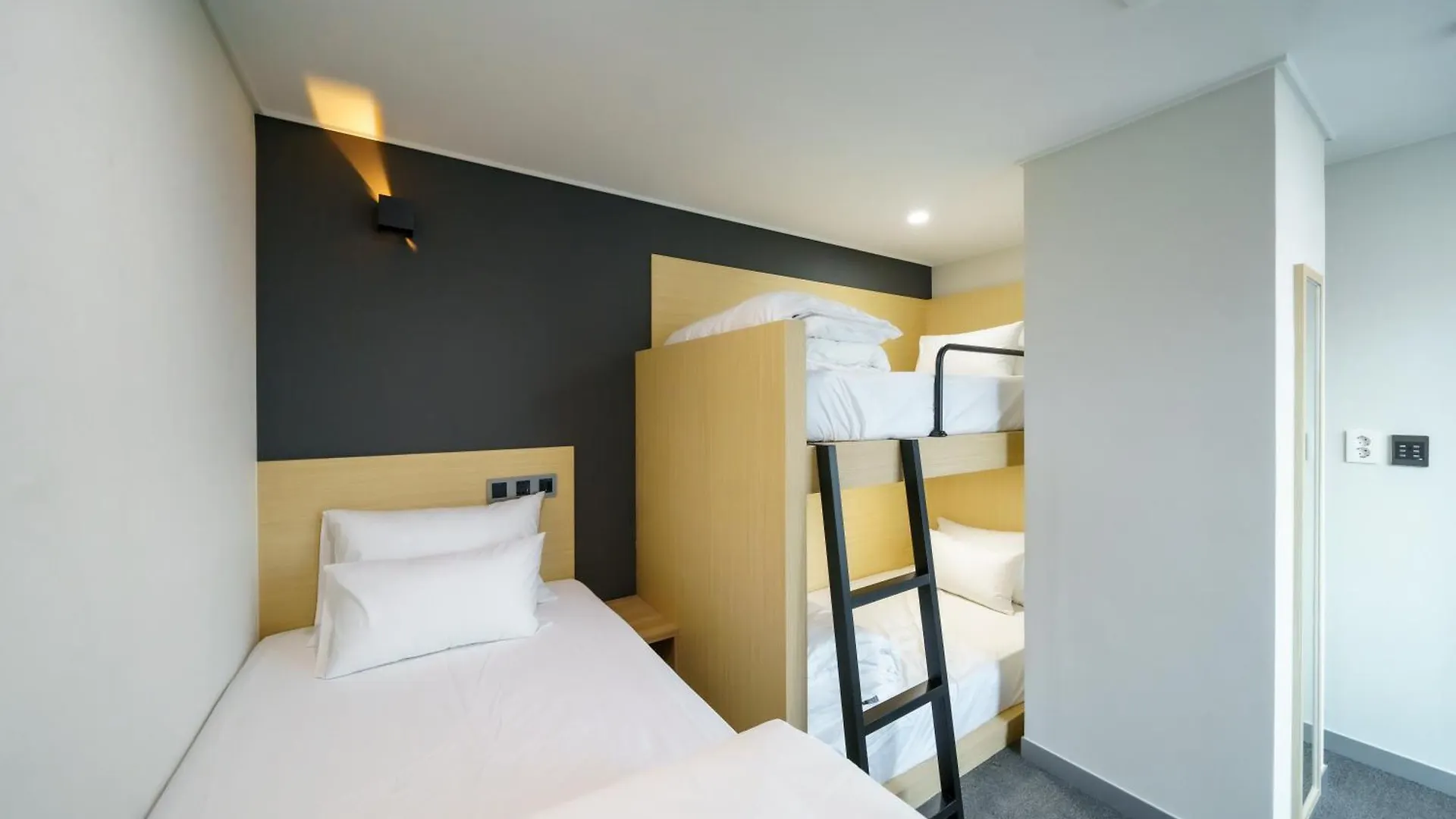 Guest house The Stay Hue Myeongdong Seoul